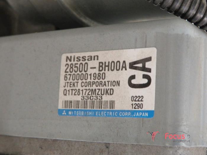Stuurbekrachtiging Pomp van een Nissan Note (E11) 1.4 16V 2010