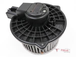 Gebruikte Kachel Ventilatiemotor Mazda 2 (DE) 1.5 16V S-VT Prijs € 14,95 Margeregeling aangeboden door Focus Automotive