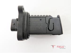 Gebruikte Luchthoeveelheidsmeter BMW 1 serie (F20) 116i 1.6 16V Prijs € 55,00 Margeregeling aangeboden door Focus Automotive