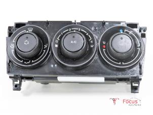 Gebruikte Chaufage Bedieningspaneel Peugeot 5008 I (0A/0E) 1.6 HDiF 16V Prijs € 14,95 Margeregeling aangeboden door Focus Automotive