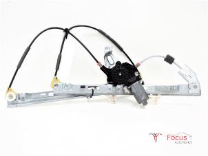 Gebruikte Ruitmechaniek 4Deurs rechts-voor Peugeot 206+ (2L/M) 1.1 XR,XS Prijs € 25,00 Margeregeling aangeboden door Focus Automotive