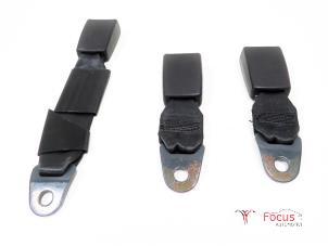 Gebruikte Veiligheidsgordel Insteek midden-achter Citroen C3 (FC/FL/FT) 1.1 Prijs € 10,00 Margeregeling aangeboden door Focus Automotive