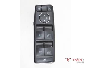Gebruikte Combischakelaar ramen Mercedes B (W246,242) 1.8 B-180 CDI BlueEFFICIENCY 16V Prijs € 65,00 Margeregeling aangeboden door Focus Automotive