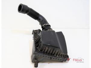 Gebruikte Luchtfilterhuis Opel Astra J Sports Tourer (PD8/PE8/PF8) 1.3 CDTI 16V ecoFlex Prijs € 29,95 Margeregeling aangeboden door Focus Automotive