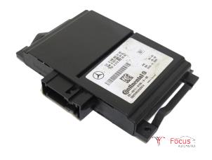 Gebruikte Module PDC Mercedes E (W212) E-220 CDI 16V BlueEfficiency,BlueTEC Prijs € 65,00 Margeregeling aangeboden door Focus Automotive
