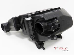 Gebruikte Luchtfilterhuis Suzuki Celerio (LF) 1.0 12V Dualjet Prijs € 50,00 Margeregeling aangeboden door Focus Automotive