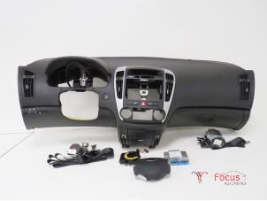 Gebruikte Airbag Set + Module Kia Cee'd (EDB5) 1.4 CVVT 16V Prijs € 475,00 Margeregeling aangeboden door Focus Automotive