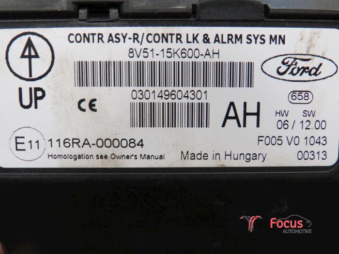 Contactslot + computer van een Ford Fiesta 6 (JA8) 1.25 16V 2010