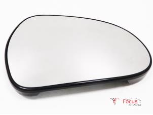 Gebruikte Spiegelglas rechts Peugeot 207 SW (WE/WU) 1.6 16V Prijs € 12,50 Margeregeling aangeboden door Focus Automotive