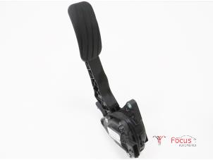 Gebruikte Gaspedaalpositie Sensor Renault Master III (MA/MB/MC/MD/MH/MF/MG/MH) 2.3 dCi 16V Prijs € 45,00 Margeregeling aangeboden door Focus Automotive