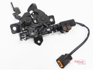 Gebruikte Motorkap Slotmechaniek Kia Picanto (TA) 1.2 16V Prijs € 20,00 Margeregeling aangeboden door Focus Automotive