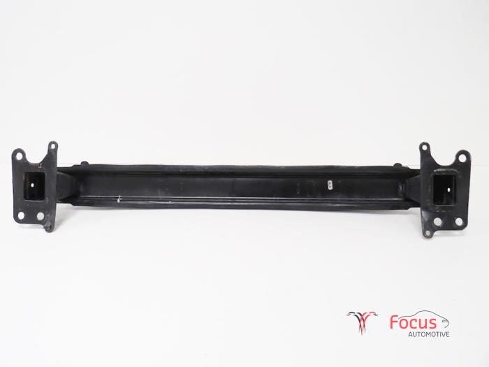 Bumperframe voor van een Skoda Fabia II Combi 1.4 TDI 70 2008