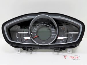 Gebruikte Instrumentenpaneel Volvo V40 (MV) 1.6 D2 Prijs € 150,00 Margeregeling aangeboden door Focus Automotive