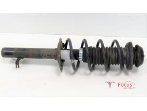 Gebruikte Mac Phersonpoot rechts-voor Peugeot 107 1.0 12V Prijs € 14,95 Margeregeling aangeboden door Focus Automotive