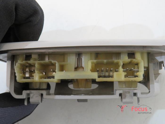 Binnenverlichting voor van een Peugeot 207 SW (WE/WU) 1.6 16V 2011