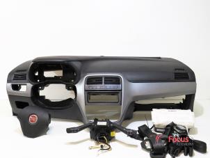 Gebruikte Airbag set Fiat Grande Punto (199) 1.3 JTD Multijet 16V Prijs € 350,00 Margeregeling aangeboden door Focus Automotive