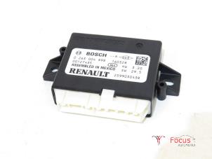 Gebruikte Module PDC Renault Kadjar (RFEH) 1.5 dCi DPF Prijs € 100,00 Margeregeling aangeboden door Focus Automotive