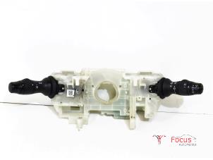 Gebruikte Licht + Raw Schakelaar Renault Grand Scénic III (JZ) 1.5 dCi 110 Prijs € 35,00 Margeregeling aangeboden door Focus Automotive