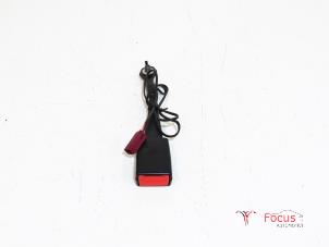 Gebruikte Veiligheidsgordel Insteek links-voor Ford Fiesta 6 (JA8) 1.4 TDCi Prijs € 15,00 Margeregeling aangeboden door Focus Automotive