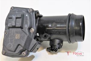 Gebruikte Gasklephuis BMW 1 serie (F20) 116d 1.6 16V Efficient Dynamics Prijs € 35,00 Margeregeling aangeboden door Focus Automotive