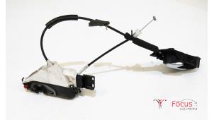 Gebruikte Deurslot Mechaniek 4Deurs links-achter Citroen C3 (SC) 1.2 VTi 82 12V Prijs € 30,00 Margeregeling aangeboden door Focus Automotive