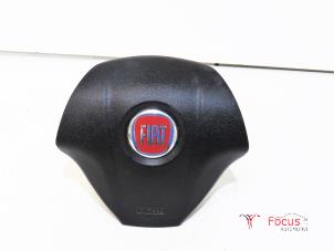 Gebruikte Airbag links (Stuur) Fiat Punto III (199) 1.4 Prijs € 70,00 Margeregeling aangeboden door Focus Automotive