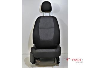 Gebruikte Voorstoel rechts Kia Picanto (TA) 1.0 12V Prijs € 100,00 Margeregeling aangeboden door Focus Automotive