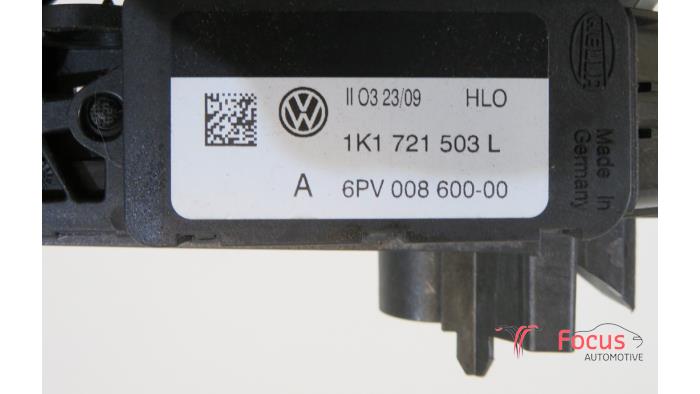 Gaspedaalpositie Sensor van een Volkswagen Scirocco (137/13AD) 2.0 TSI 16V 2009