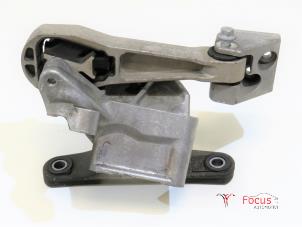 Gebruikte Motorsteun Volvo V40 (MV) 2.0 D2 16V Prijs € 40,00 Margeregeling aangeboden door Focus Automotive
