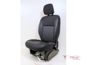 Gebruikte Voorstoel rechts Renault Kangoo Express (FW) 1.5 dCi 70 Prijs € 125,00 Margeregeling aangeboden door Focus Automotive