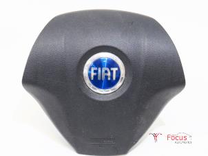 Gebruikte Airbag links (Stuur) Fiat Grande Punto (199) 1.9 Multijet Prijs € 35,00 Margeregeling aangeboden door Focus Automotive