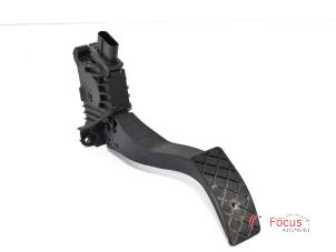 Gebruikte Gaspedaalpositie Sensor Volkswagen Golf VII (AUA) 1.6 TDI 16V Prijs € 10,00 Margeregeling aangeboden door Focus Automotive