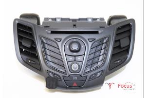 Gebruikte Radio CD Speler Ford Fiesta 6 (JA8) 1.0 Ti-VCT 12V 65 Van Prijs € 149,95 Margeregeling aangeboden door Focus Automotive