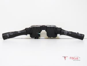 Gebruikte Licht + Raw Schakelaar Nissan Juke (F15) 1.5 dCi Prijs € 49,95 Margeregeling aangeboden door Focus Automotive