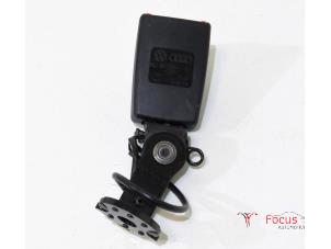 Gebruikte Veiligheidsgordel Insteek links-achter Audi A1 (8X1/8XK) 1.6 TDI 16V Prijs € 12,95 Margeregeling aangeboden door Focus Automotive
