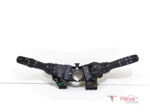 Gebruikte Licht + Raw Schakelaar Peugeot 108 1.0 12V Prijs € 50,00 Margeregeling aangeboden door Focus Automotive