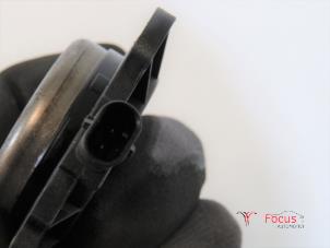 Nokkenas Sensor van een Mercedes-Benz A (W176) 1.6 A-180 16V 2014