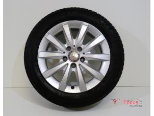 Gebruikte Velg + Band Mercedes A (W176) 1.6 A-180 16V Prijs € 125,00 Margeregeling aangeboden door Focus Automotive