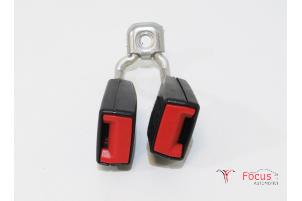 Gebruikte Veiligheidsgordel Insteek links-achter Seat Ibiza IV (6J5) 1.2 12V Prijs € 14,95 Margeregeling aangeboden door Focus Automotive