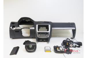 Gebruikte Airbag Set + Module Skoda Octavia Combi (1Z5) 1.4 TSI 16V Prijs € 750,00 Margeregeling aangeboden door Focus Automotive