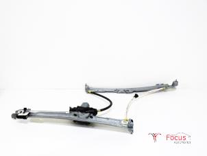 Gebruikte Raammechaniek 4Deurs rechts-voor Renault Scénic IV (RFAJ) 1.3 TCE 115 16V Prijs € 95,00 Margeregeling aangeboden door Focus Automotive