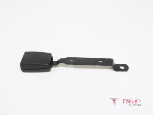 Gebruikte Veiligheidsgordel Insteek rechts-voor Skoda Fabia II Combi 1.2 TSI Prijs € 15,00 Margeregeling aangeboden door Focus Automotive