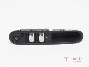 Gebruikte Schakelblok ruiten Mini Countryman (R60) 1.6 16V Cooper Prijs € 65,00 Margeregeling aangeboden door Focus Automotive
