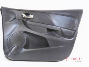 Gebruikte Portierbekleding 4Deurs rechts-voor Renault Clio IV (5R) 1.2 16V Prijs € 49,95 Margeregeling aangeboden door Focus Automotive