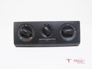 Gebruikte Kachel Bedieningspaneel Skoda Fabia II Combi 1.2i Prijs € 14,95 Margeregeling aangeboden door Focus Automotive