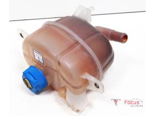 Gebruikte Koelvloeistof Reservoir Fiat Qubo 1.4 Prijs € 10,00 Margeregeling aangeboden door Focus Automotive