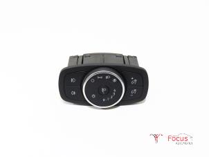 Gebruikte Licht Schakelaar Ford Fiesta 7 1.0 EcoBoost 12V 100 Prijs € 25,00 Margeregeling aangeboden door Focus Automotive