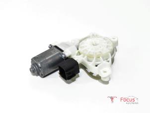 Gebruikte Motor electrisch raam Ford Fiesta 7 1.0 EcoBoost 12V 100 Prijs € 25,00 Margeregeling aangeboden door Focus Automotive