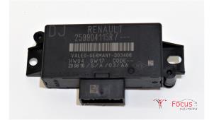 Gebruikte PDC Module Renault Captur (2R) 1.5 Energy dCi 90 FAP Prijs € 35,00 Margeregeling aangeboden door Focus Automotive