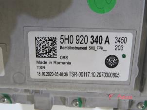 Kontaktslot + computer van een Volkswagen Golf VIII Variant (GC5) 2.0 TDI BlueMotion 16V 2021
